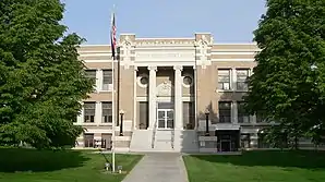 Das Custer County Courthouse in Broken Bow, gelistet im NRHP Nr. 79001435