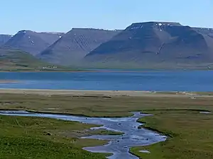 Der Dýrafjörður zum Landesinneren hin.
