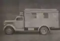 Der Lagerkraftwagen (Bus).