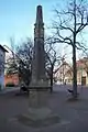 Nachbildung der Distanzsäule am Markt in Brehna