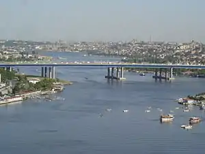 Haliç-BrückeHaliç Köprüsü