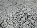 Grobblockiger Wall im unmittelbaren Vorfeld der Moränen des Hochstandes von 1850