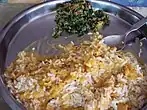 indische Variante von Linsencurry, Gemüse separat, Reis und Curry gemischt.