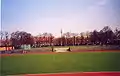 Blick auf die durchbrochene Gegengerade und den Olympiaturm