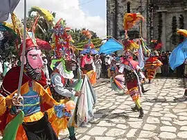 Zozocolco – Maskentänzer beim Festival de Globos de Papel