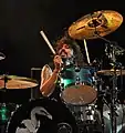 Dave Grohl – Schlagzeug