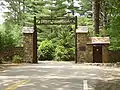 Haupteingang zum Camp Yawgoog
