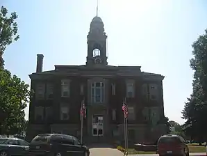 Das Decatur County Courthouse in Leon, seit 1981 im NRHP gelistet