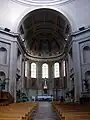 Innenraum mit Altarraum