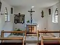 Innenraum mit Gedenktafel