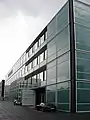 Das Department für Pathologie des Universitätsklinikums Freiburg ist im Film das Kardiologische Zentrum Freiburg.
