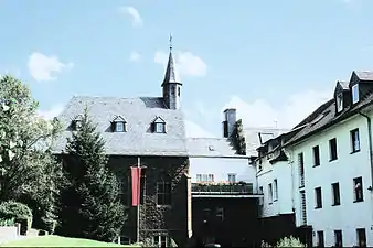 Der ehemalige St. Vincent-Stift mit dem St.-Theresien-Gymnasium