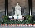 Die Statue von Sun-Yat-sen im Vorraum des Mausoleums