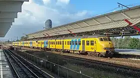 Ein Zug der Baureihe Plan V am Bahnhof (2010)