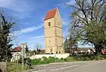 Turm der ehemaligen Kirche aus dem 12. Jahrhundert