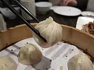 Xiaolongbao im Bambusdämpfkorb