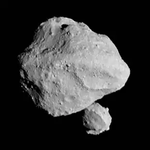 Dinkinesh und sein Mond, aufgenommen von der Raumsonde Lucy am 1. November 2023
