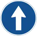 R-400cVorgeschriebene Fahrtrichtung – geradeaus