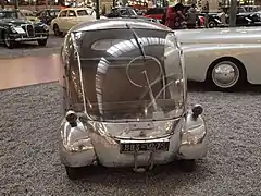 L’Œuf électrique von vorne