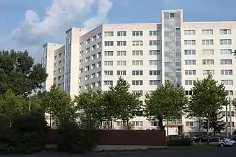Zehngeschosseram Albert-Wolf-Platz