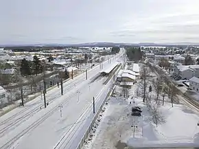Blick auf Kløfta und den Bahnhof