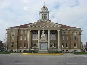 Das Dubois County Courthouse in Jasper, gelistet im NRHP