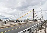 Verkehr auf der neuen Brücke