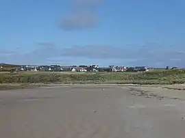 Blick von der Küste auf der Ortschaft