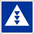 E.5.7 Liegestelle für ein Fahrzeug der Schub­schifffahrt, das drei blaue Lichter nach § 3.14 Nr. 3 bzw. drei blaue Kegel nach § 3.32 Nr. 3 führen muss