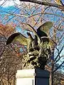 Deux Aigles Gardant Leur Proie (1863) im Central Park, New York City
