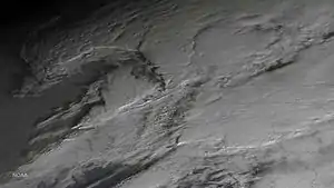 Satellitenenaufnahme des GOES 13 von Gewittern über dem Osten der Vereinigten Staaten am 23. Dezember