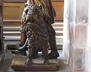Löwe neben Samson
