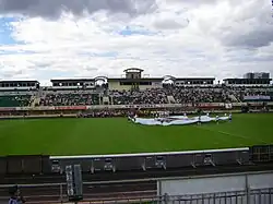 Innenansicht mit Blick auf die Haupttribüne (August 2008)
