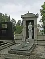 Grabskulptur des Bildhauers Karl Wilfert der Ältere