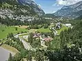 Blick auf die Talstation Sunnbüel von der Zufahrt ins Gasterntal