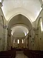 Kirchenschiff (−> Osten)
