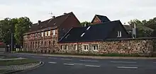 Ehemalige Gutsgebäude und Brennerei