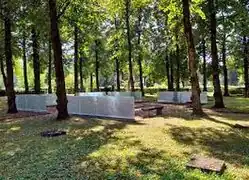 Ehrenhain Friedhof Perlacher Forst