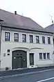Traufseithaus