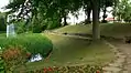 Wall und Wassergraben der Stadtbefestigung, zur Parkanlage umgenutzt