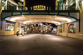 Eingang des Praters bei Nacht