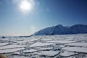 Die vereiste Glacier Strait vor der Coulman-Insel (Februar 2020)