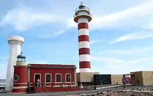 Faro de Tostón mit den drei Türmen