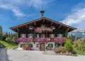 Bauernhof „Hinterschnabl“ in Ellmau (Bergdoktorpraxis)