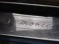 Schriftzug im Türausschnitt