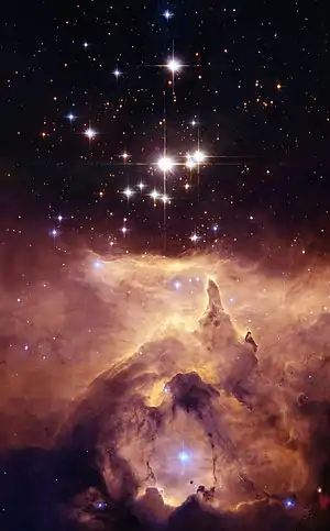 Der offene Sternhaufen Pismis 24 im Emissionsnebel NGC 6357, aufgenommen vom Hubble-Weltraumteleskop.