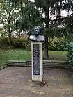 Erich Weinert Büste im Weinertpark, Berlin