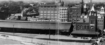 Bahnhofsgebäude im Jahr 1906