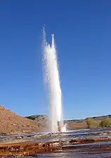 Ein Ausbruch des Crystal Geyser (11. Oktober 2005).