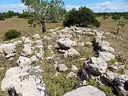 Struktur auf dem Hügel